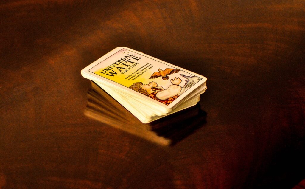 tarot, tarot deck, deck-1379535.jpg